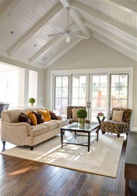 20 interiors rocking stunning ceiling beams. 45+ Amazing White Wood Beams Ceiling Ideas For Cottage ...