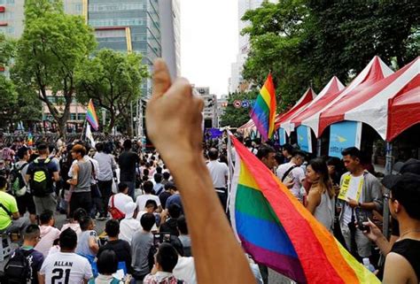 Taiwan Court Rules In Favour Of Same Sex Marriage First In Asia Astro Awani