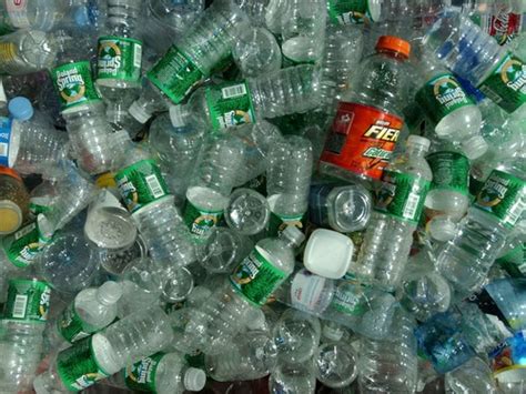 Transparent Recycling Waste Plastic Pet Bottles As A Partial Substitute