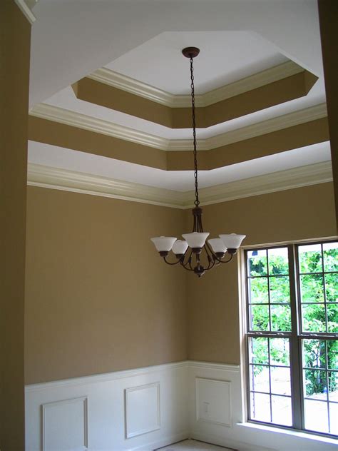 Faux Tray Ceiling With Molding Druw House