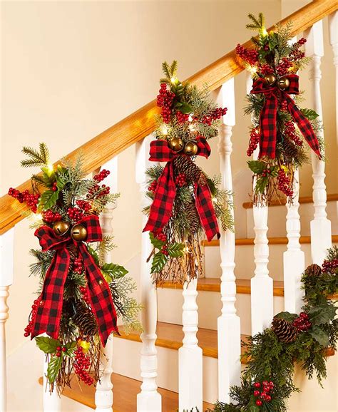 themes  christmas decorations find  holiday style  lakeside collection