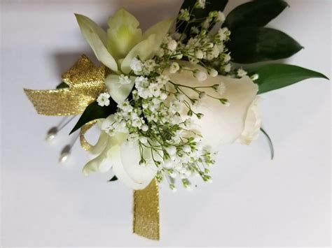 The shop has been specializing in tropicals, plants, european/dish garden, contemporary and traditional arrangements. Pin by conroy's flowers long beach on corsage prom ...