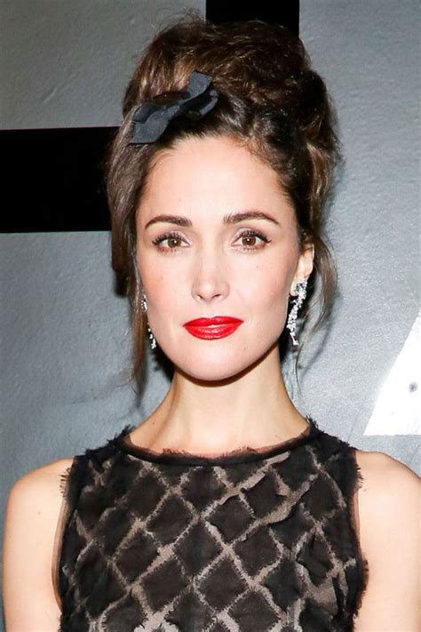 Rose byrne just went even blonder. Rose Byrne's modern beribboned beehive hairdo | Short hair ...