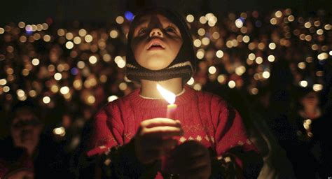 #colombia #tumblr #7 de diciembre #día de las velitas #dia de las velitas #colombianos #colombiano #colombiana #colombianas #colombian #colombians. LOOK: Colombia Lights Up The Night With 'Day Of The Candle ...