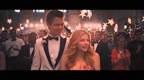 Carrie 2013 Clip Carrie And Tommy Win Prom King And Queen Chloe
