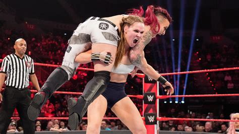Ronda Rousey Vs Ruby Riott Raw Womens Championship Match Photos Wwe