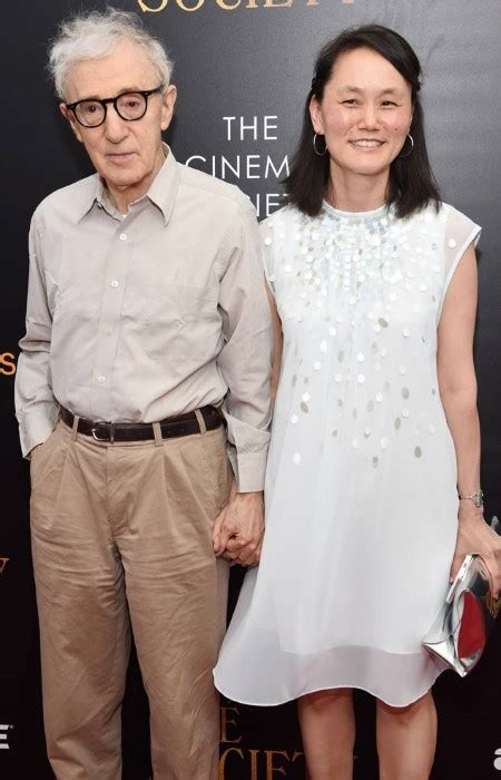 Director Woody Allen Married Thrice In His Life Know About His Past