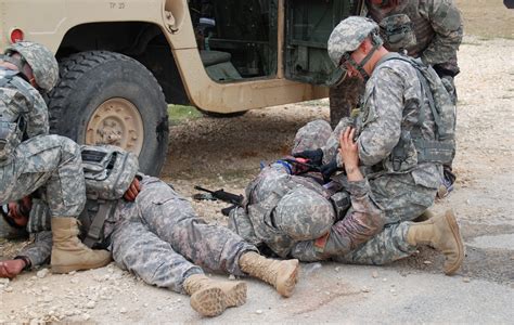 Bamc S W Course Prepares Combat Medics For Wartime Article The United States Army