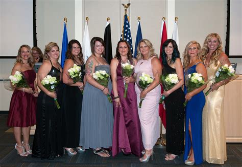 Goodwill The Law Place Honor Women Veterans During Salute The Runway