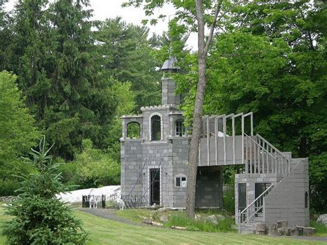 The dj was on point and was playing a good mix of r&b, country and rap. Castle Fort | Backyard playhouse, Play houses, Playhouse ...
