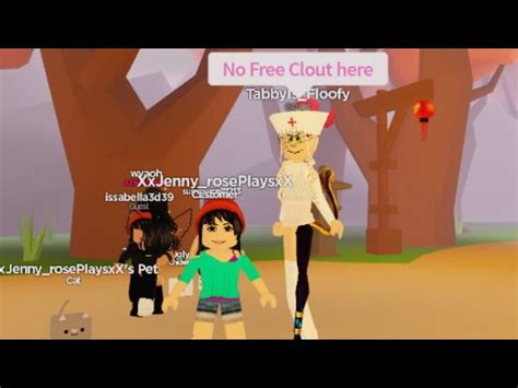 How Tall Is A Roblox Character In Feet