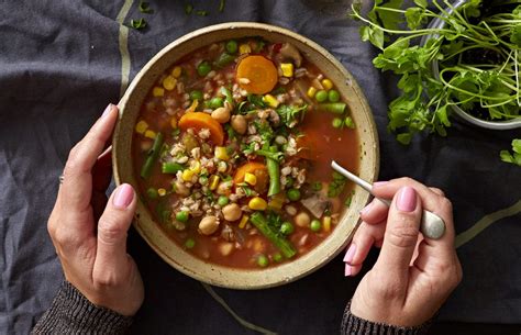 Add barley, carrots, zucchini, cabbage, water,parsley and bay leaf bring to boil. Vegetable barley soup - Healthy Food Guide