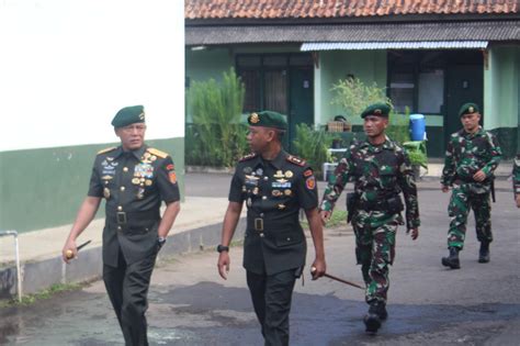 Pangkostrad Kunjungan Kerja Ke Batalyon Armed 11 Kostrad Kostrad