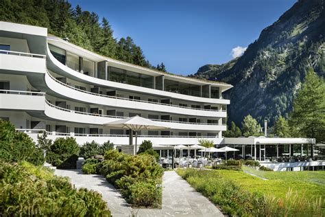 7132 Hotel 5 Star Swiss Alps Hotel With Stunning Thermal Baths