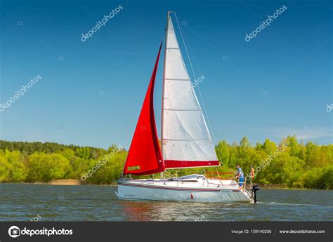 Yacht With Red And White Sail Stock Editorial Photo Dimid By