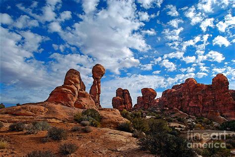 Balanced Rock In Arches National Park Utah Photograph By Catherine