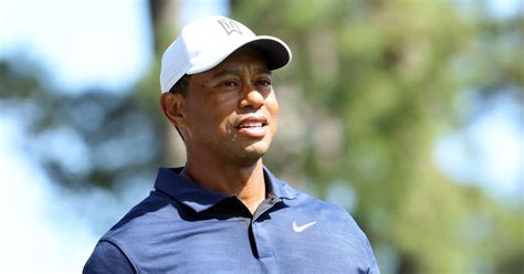 Golf World Reacts To Tiger Woods Making Unfortunate History The Spun