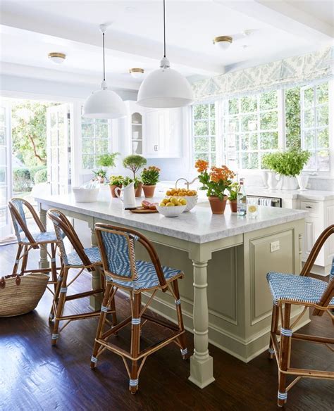 15 Rules For Decorating With Blue And White Kitchen Island With