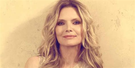 this is michelle pfeiffer s healthy diet to look great at 61 koko eat