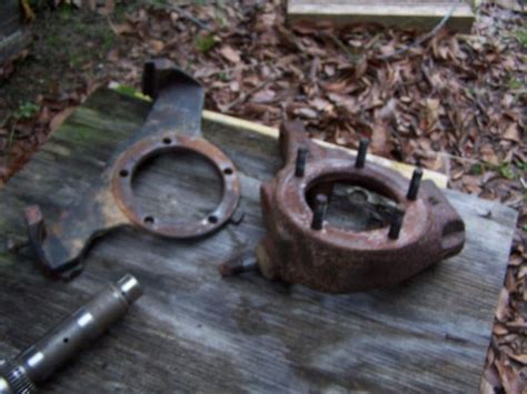 Dana 44 Ford Knuckle And Brake Bracket Pirate4x4com 4x4 And Off