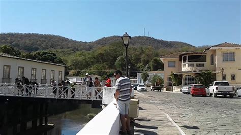 Goiás velho, amtlich portugiesisch município de goiás, auch cidade de goiás und früher nur goiás genannt, ist eine alte barockstadt im brasilianischen bundesstaat goiás. Goiás Velho antiga capital do estado. ...... - YouTube