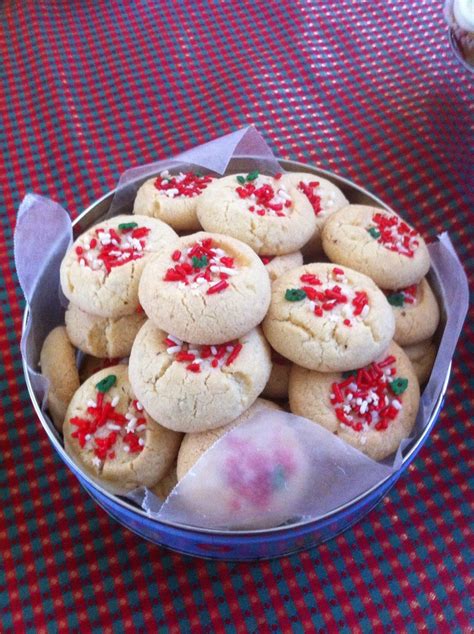 Flavored with sofrito sauce, spices, peas and olives. 210 best Polvorones images on Pinterest | Treats, Petit fours and Chocolate candies