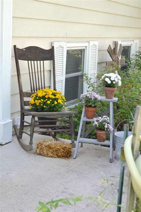 Porch Fall Decorating Ideas That Are Simple And Easy