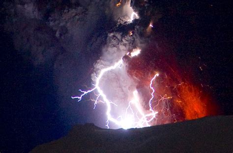 The Mystery Of Volcanic Lightning Continues To Intrigue Researchers