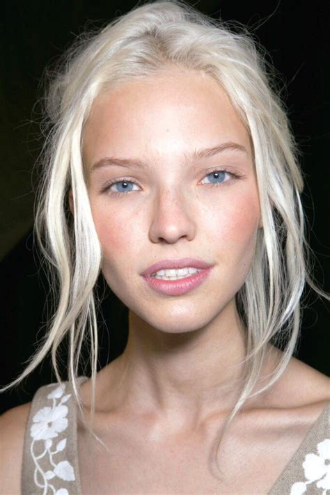 Makeup White Blonde Hair Bleach Blonde Hair Hair Beauty