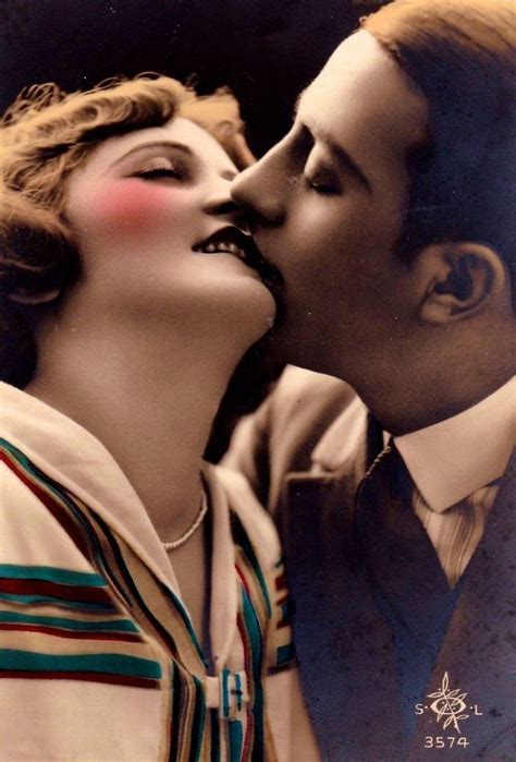 Pin By Emmy On That Kiss Vintage Couples Photo Vintage Couple
