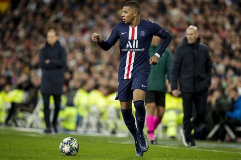 Real Madrid: Kylian Mbappe will play the waiting game with PSG's offer