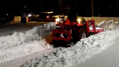 Mahindra 2615 Plowing Snow Blizzard 2016 Pt6 Youtube