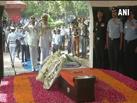 Marshal Of The Indian Air Force Arjan Singh Cremated With Full State