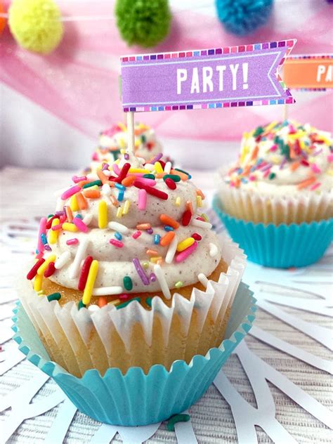 Make Cupcake Party Flags For Your Cupcakes 100 Directions