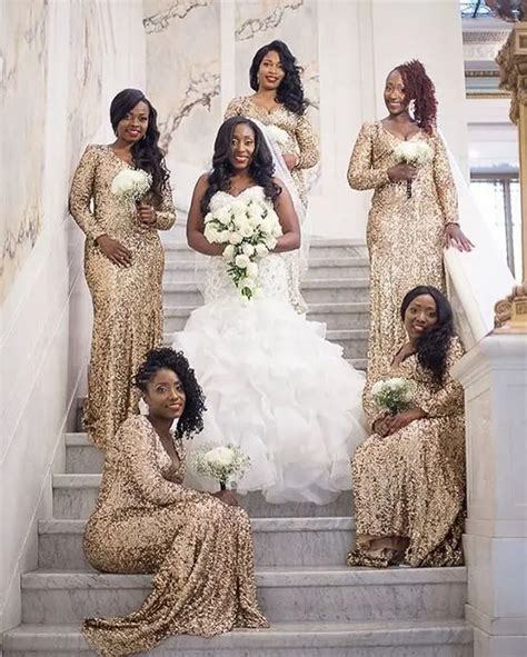 2017 Elegant Black Girls Bridesmaid Dress Luxury Bling Sparkle Golden Mermaid V Neck Long