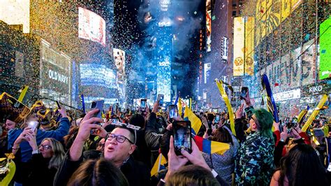 Happy New Year Times Square Ball Drop Welcomes 2022