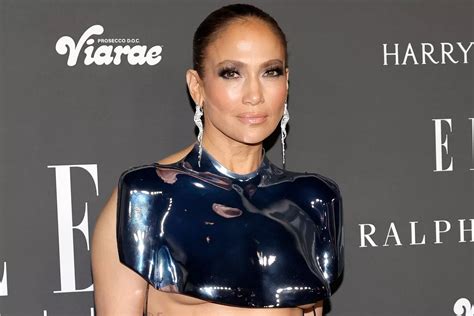 Jennifer Lopez Wears Bold Skin Baring Breastplate Alongside Ben Affleck At Elle Women In