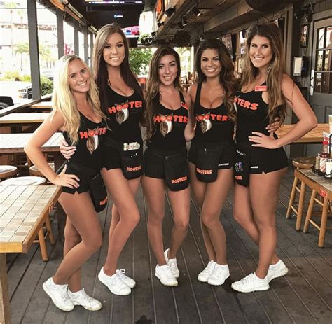 Hooters Babes Of The Day