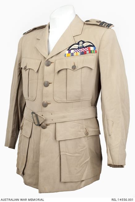 Ww2 Era Royal Australian Air Force Uniform Jacket Badges Belt Raaf