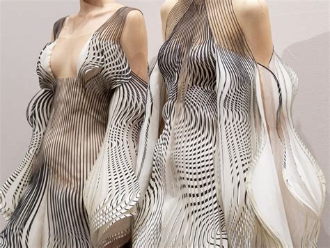 Fashionweeknyc On Twitter Exquisite Art From The Iris Van Herpen Fall Couture Collection
