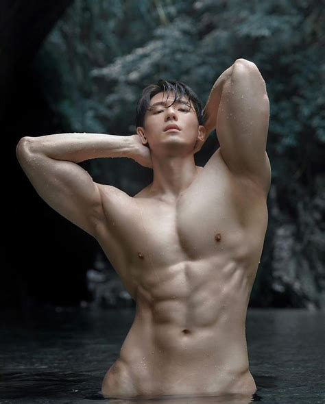 Pin By Tr Ng Ng C Minh On Boy Men Male Models Poses Hot Men