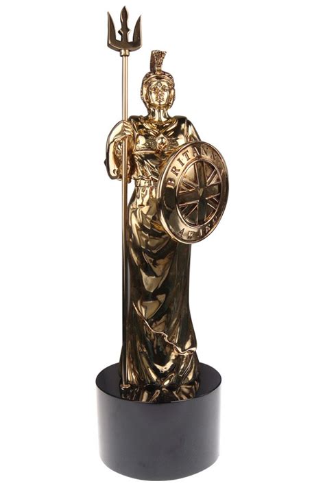 Ontdek de perfecte stockfoto's over bafta trophy en redactionele nieuwsbeelden van getty images kies uit premium bafta trophy van de hoogste kwaliteit. Bafta Hollywood Britannia Awards Trophy