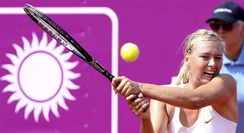 Maria Sharapova Downblouse Auf Dem Platz Und Upskirt Paparazzi Bilder