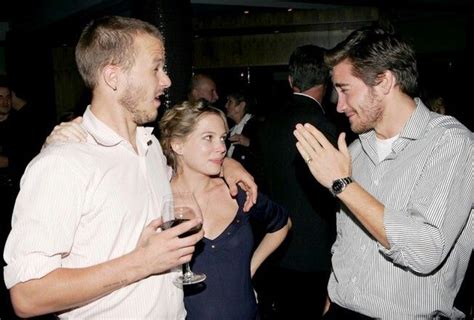 As michelle becomes a mother for the second time, we take a look back at her. Heath Ledger, Michelle Williams & Jake Gyllenhaal | Schauspieler, Persönlichkeiten, Hiddleston
