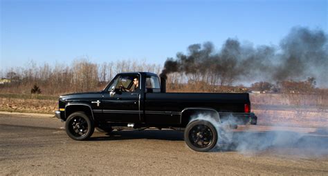 85 Square Body Fitted On A 640hp Duramax