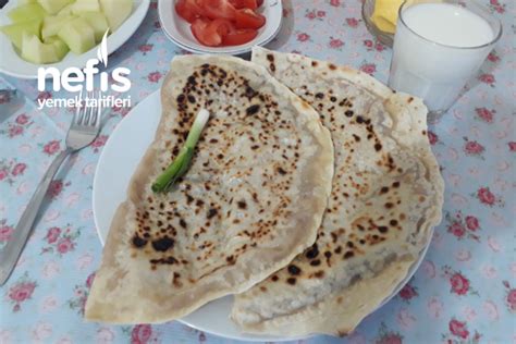 Bodrum mantısıyla başlayan yemek tarifi sürecimiz kastamonu etli ekmek ile devam ediyor. Kastamonu Usulü Etli Ekmek - Nefis Yemek Tarifleri - #4783363