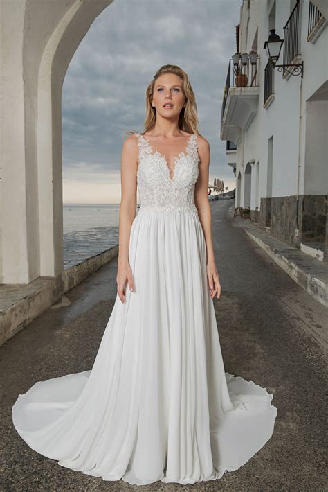 Hier findest du geschäfte die brautkleider in dortmund anbieten. Brautkleid Alinde • Marinette Brautmoden | Dortmund
