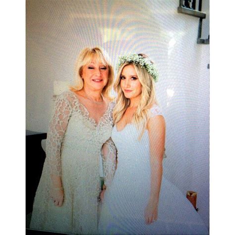 @frensheinteriors @ziggystardustfrench @sushisuefrench helping you live your best non toxic life. Ashley and her Mom on her wedding