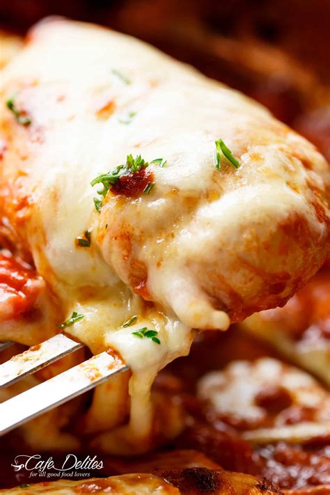 I like basil, parsley or thyme. Easy Mozzarella Chicken Recipe (Low Carb Chicken Parm ...