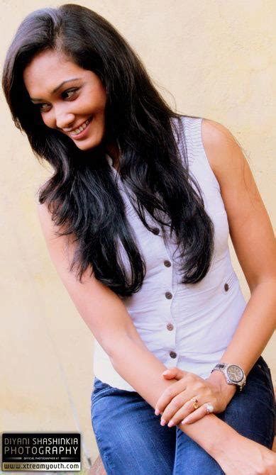 Hot And Hot Photos Yureni Noshika Sri Lankan Hot And Swet Model